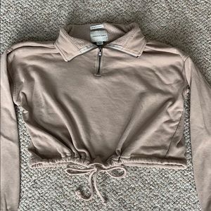 AE SUPER SOFT collared cropped crewneck